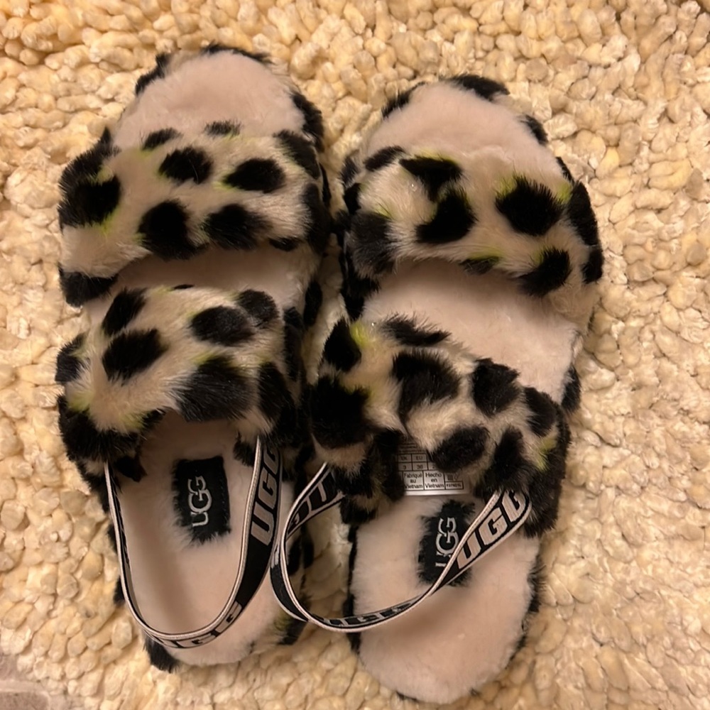 Brand new ugg slippers
